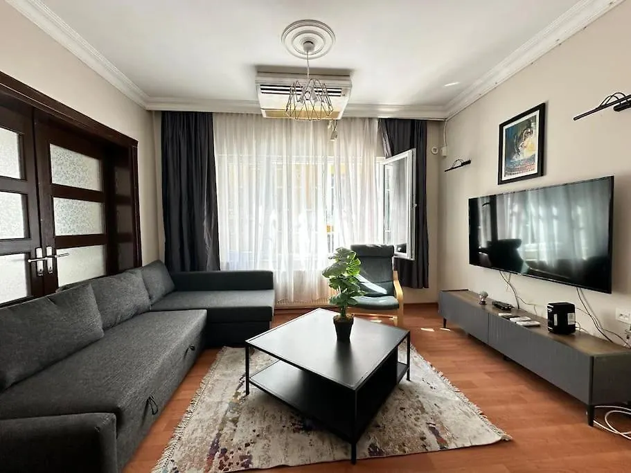 اتصالات New Comfy Flat, 4Br, 4Acs, Taksim 